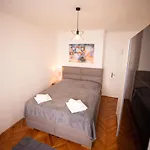 Gof * Zára